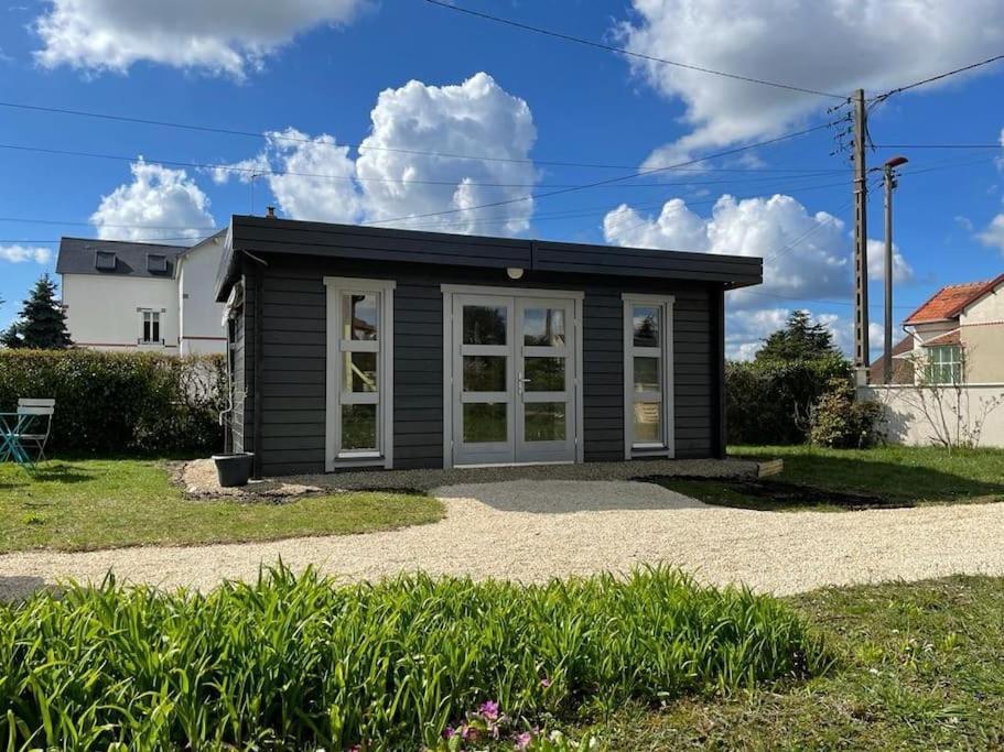 Tiny House Toute Equipee Avec Jardin Saint-Florent-sur-Cher Dış mekan fotoğraf